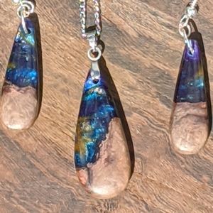 Earring /Necklace set